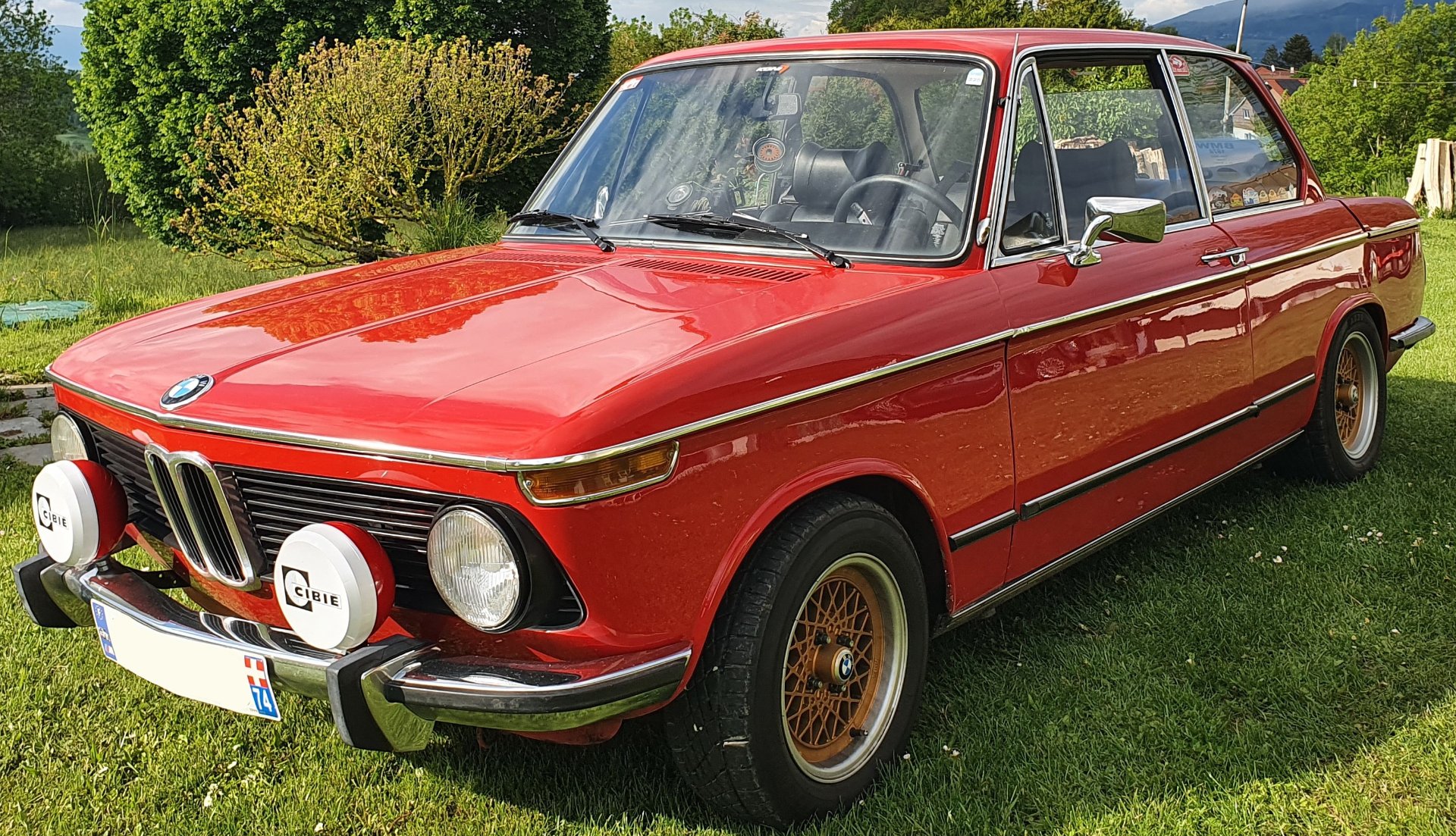 BMW 2002 coupé 