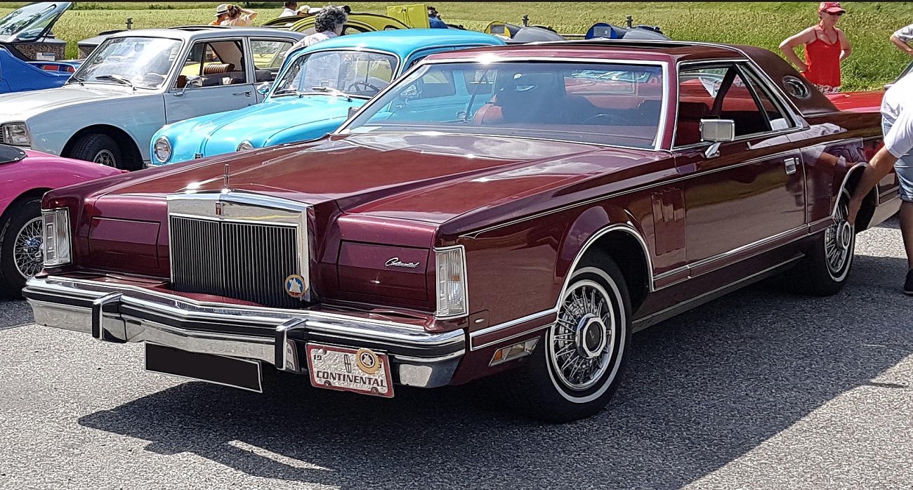 Lincoln Continental  