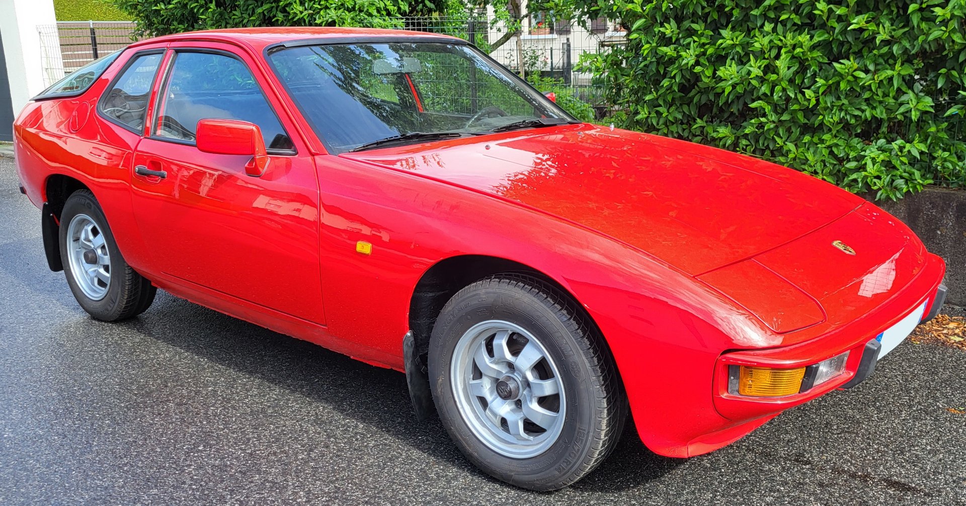PORSCHE 924 Coupé 