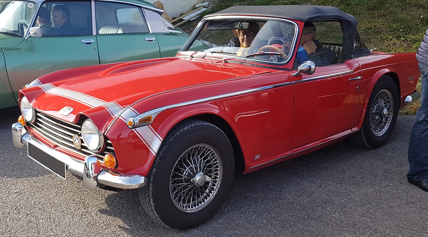 TRIUMPH TR 250 cabriolet 